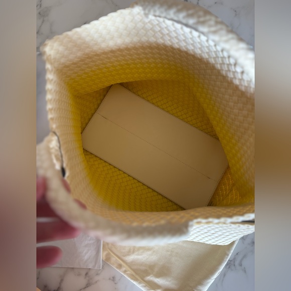 Naghedi St. Barths Medium Handwoven Dip Dyed Tote Bag with pouch. NWT - Picture 6 of 14